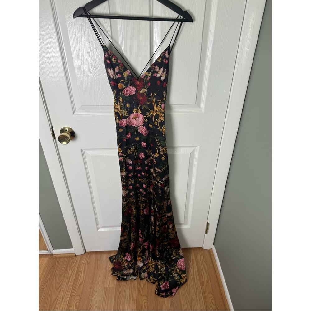 Alice + Olivia Milta Mermaid Slip Dress in Evermore Floral 0 - Picture 2 of 15